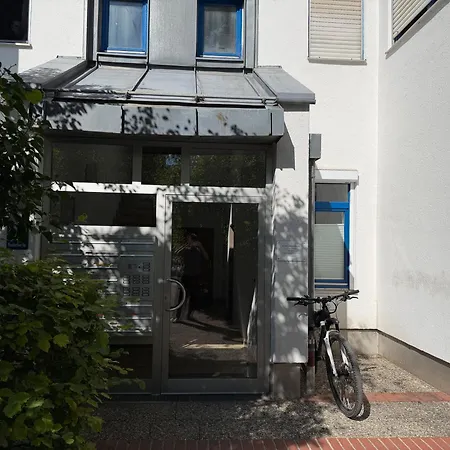 Bleibe No 01 Obersendling Ruhige Lage Vollständig Ausgestattet Apartment